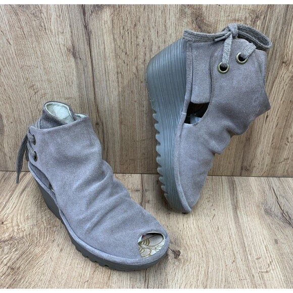 Fly London Yema Women’s EU 38 US 7.5 Ankle Bootie Wedge Heel Laced Back - Picture 1 of 16